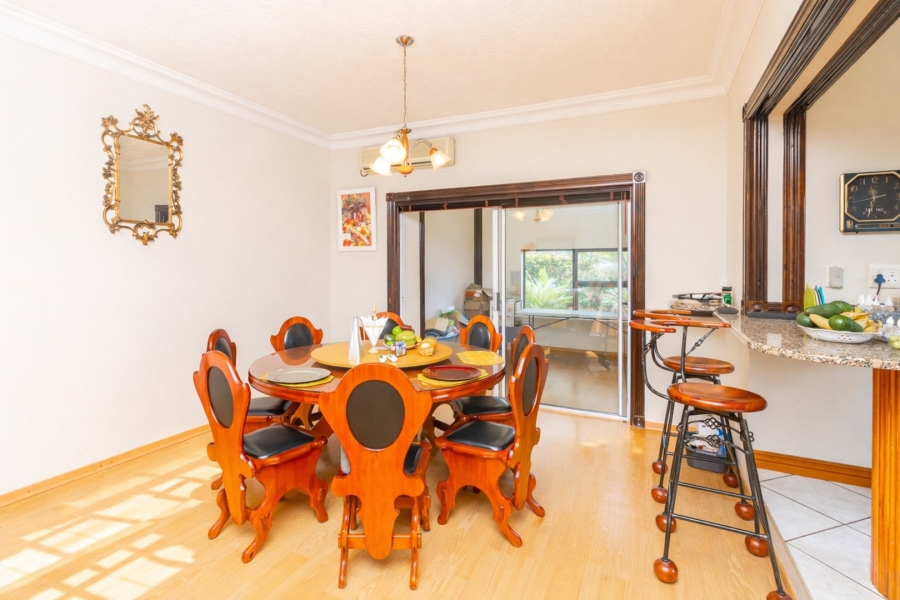 5 Bedroom Property for Sale in Caribbean Beach Club North West